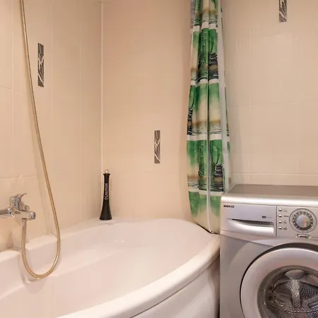 Apartment H13 *